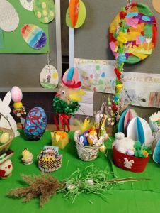 Szkolna wystawa prac konkursowych