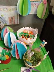 Szkolna wystawa prac konkursowych