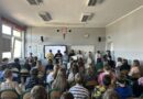 Uczniowie klasy Vc prezentują najważniejsze wiadomosci o wybranym przez siebie państwie.